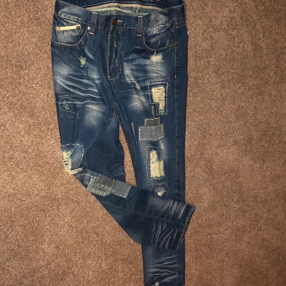 Ripped jeans - Picture 3 of 3